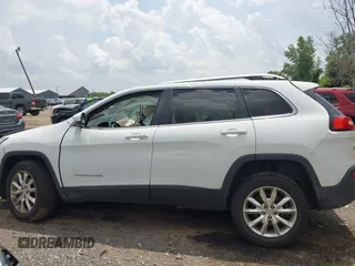 2014 Jeep Cherokee Limited с VIN 1C4PJMDB3EW158982, выставлен на аукционе IAAI как лот 42573775 с пробегом Не указан миль и . История ставок и продаж доступна на DreamBid. Изображение 14.