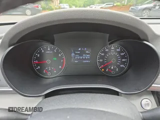 2016 Kia Optima EX with VIN 5XXGU4L33GG080449, listed as a Copart auction lot 61627205 with 154,294 mi miles and Clean title. Bid and sale history available at DreamBid. Image 8.