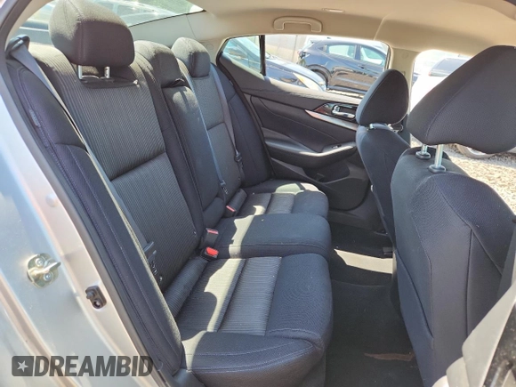 2020 Nissan Maxima S with VIN 1N4AA6BV4LC384449, listed as a Copart auction lot 61829425 with 43,979 mi miles and Salvage title. Bid and sale history available at DreamBid. Image 10.