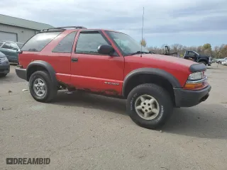 2000 Chevrolet Blazer LS with VIN 1GNCT18W8YK155812, listed as a Copart auction lot 77315424 with 151,418 mi miles and Clean Title. Bid and sale history available at carsss.com. Image 4.