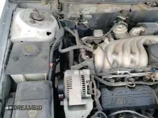 1995 Ford Taurus GL z VIN 1FALP52U5SA320424, wystawiony jako Copart lot #83676194 z przebiegiem 177 817 mil mil oraz Szkoda całkowita • Salvage title. Historia ofert i sprzedaży dostępna na DreamBid. Obrazek 13.