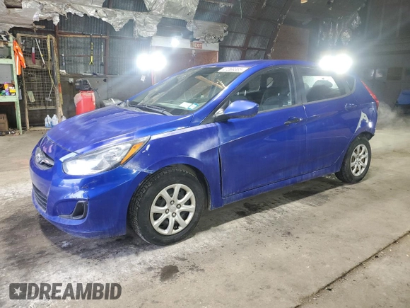 2013 Hyundai Accent GS with VIN KMHCT5AE6DU111867, listed as a Copart auction lot 47269385 with 102,197 mi miles and Salvage Title. Bid and sale history available at carsss.com. Image 1.