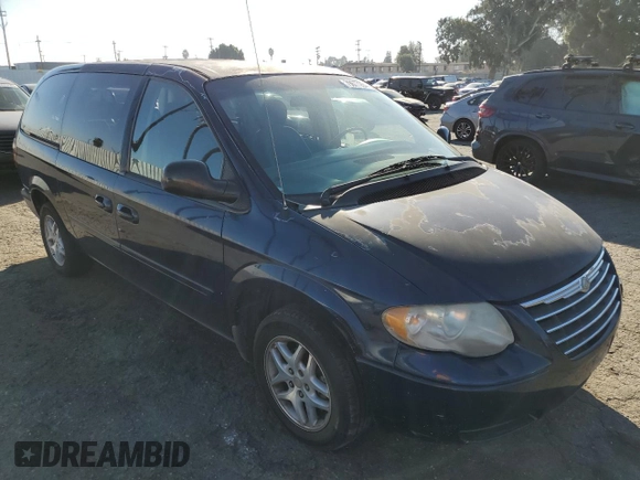 2006 Chrysler Town & Country LWB LX with VIN 2A4GP44R66R845776, listed as a Copart auction lot 79677204 with 213,272 mi miles and Salvage Title. Bid and sale history available at carsss.com. Image 4.