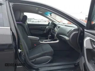 2015 Nissan Altima 2.5 SL with VIN 1N4AL3AP6FN394212, listed as a IAAI auction lot 41549180 with 106,250 mi miles. Bid and sale history available at carsss.com. Image 5.