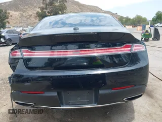 2017 Lincoln MKZ Reserve z VIN 3LN6L5EC2HR622768, wystawiony jako IAAI lot #42394044 z przebiegiem 78 914 mil mil oraz . Historia ofert i sprzedaży dostępna na DreamBid. Obrazek 16.