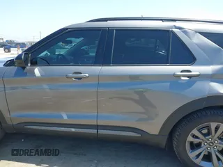 2022 Ford Explorer XLT z VIN 1FMSK8DHXNGB42738, wystawiony jako IAAI lot #42215614 z przebiegiem 39 164 mil mil oraz . Historia ofert i sprzedaży dostępna na DreamBid. Obrazek 14.