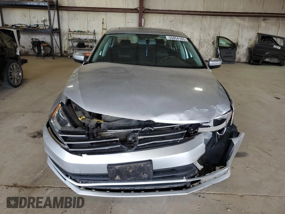 2015 Volkswagen Jetta SE with VIN 3VWD07AJ4FM404097, listed as a Copart auction lot 55054165 with 107,803 mi miles and Salvage title. Bid and sale history available at DreamBid. Image 5.