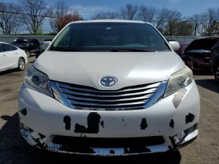 2012 Toyota Sienna XLE with VIN 5TDDK3DC6CS045186, listed as a Copart auction lot 51978615 with 192,105 mi miles and Clean Title. Bid and sale history available at carsss.com. Image 5.
