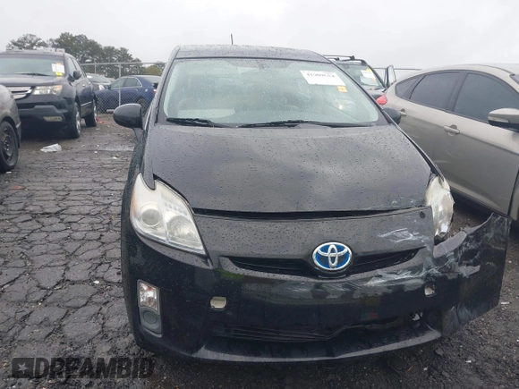 2010 Toyota Prius II with VIN JTDKN3DU8A0146446, listed as a IAAI auction lot 41909654 with 111,005 mi miles. Bid and sale history available at carsss.com. Image 12.