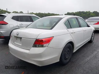 2010 Honda Accord LX z VIN 1HGCP2F37AA077256, wystawiony jako IAAI lot #42293341 z przebiegiem 151 563 mil mil oraz . Historia ofert i sprzedaży dostępna na DreamBid. Obrazek 4.