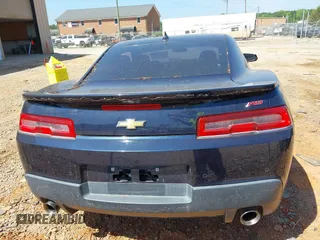 2015 Chevrolet Camaro LT z VIN 2G1FF1E39F9181348, wystawiony jako IAAI lot #42141456 z przebiegiem 110 115 mil mil oraz . Historia ofert i sprzedaży dostępna na DreamBid. Obrazek 16.