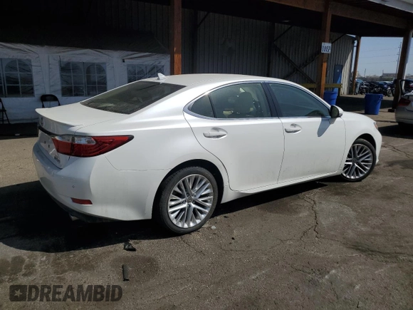 2014 Lexus ES 350 with VIN JTHBK1GG8E2120635, listed as a Copart auction lot 52099745 with 118,121 mi miles and Salvage Title. Bid and sale history available at carsss.com. Image 3.