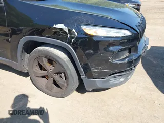 2017 Jeep Cherokee Altitude с VIN 1C4PJLAS6HW595992, выставлен на аукционе IAAI как лот 42242411 с пробегом 133 550 миль миль и . История ставок и продаж доступна на DreamBid. Изображение 6.