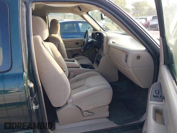 2005 Chevrolet Silverado 1500 LS z VIN 1GCEC19Z45Z290847, wystawiony jako IAAI lot #42400070 z przebiegiem 110 513 mil mil oraz . Historia ofert i sprzedaży dostępna na DreamBid. Obrazek 5.