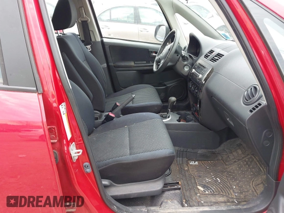 2013 Suzuki SX4 Crossover with VIN JS2YB5A37D6101984, listed as a IAAI auction lot 42121276 with 136,073 mi miles. Bid and sale history available at carsss.com. Image 5.