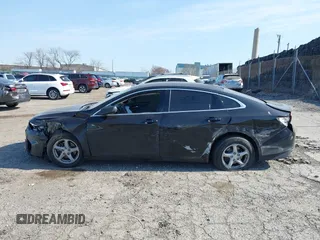2016 Chevrolet Malibu LS z VIN 1G1ZB5STXGF172283, wystawiony jako IAAI lot #41785710 z przebiegiem 93 076 mil mil oraz . Historia ofert i sprzedaży dostępna na DreamBid. Obrazek 13.