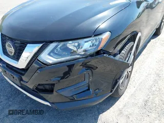 2019 Nissan Rogue SV with VIN JN8AT2MV8KW379699, listed as a IAAI auction lot 42132661 with 1 mi miles. Bid and sale history available at carsss.com. Image 6.