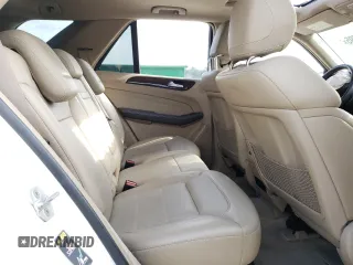 2013 Mercedes-Benz M 350 z VIN 4JGDA5HB3DA120288, wystawiony jako Copart lot #62765795 z przebiegiem Nie podano mil oraz Czysty tytuł • Clean title. Historia ofert i sprzedaży dostępna na DreamBid. Obrazek 11.