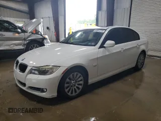 2009 BMW 3 Series 328i xDrive with VIN WBAPK53579A513151, listed as a Copart auction lot 63041215 with 164,631 mi miles and Salvage title. Bid and sale history available at DreamBid. Image 1.