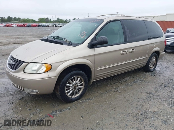 2002 Chrysler Town & Country Limited with VIN 2C8GP64L22R668133, listed as a IAAI auction lot 41941464 with 203,319 mi miles. Bid and sale history available at carsss.com. Image 2.