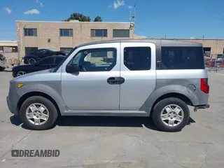 2005 Honda Element LX with VIN 5J6YH18335L004267, listed as a IAAI auction lot 41955187 with 136,283 mi miles and . Bid and sale history available at DreamBid. Image 15.