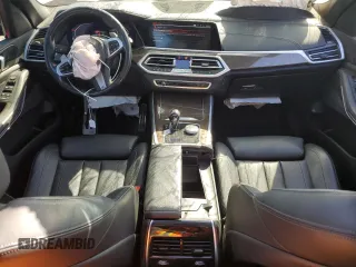 2022 BMW X5 xDrive40i with VIN 5UXCR6C07N9K73293, listed as a Copart auction lot 52586105 with 67,528 mi miles and Salvage Title. Bid and sale history available at DreamBid. Image 8.