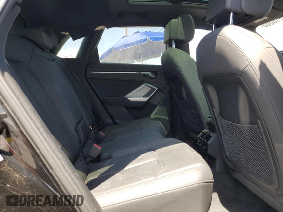 2020 Audi Q3 S line Premium z VIN WA1DECF35L1117748, wystawiony jako Copart lot #52718865 z przebiegiem 33 846 mil mil oraz Czysty tytuł • Clean title. Historia ofert i sprzedaży dostępna na DreamBid. Obrazek 11.