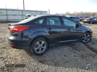 2018 Ford Focus SE z VIN 1FADP3FE6JL232769, wystawiony jako Copart lot #87667595 z przebiegiem 124 496 mil mil oraz Szkoda całkowita • Salvage title. Historia ofert i sprzedaży dostępna na DreamBid. Obrazek 3.