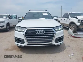 2017 Audi Q7 Premium Plus z VIN WA1LAAF77HD031992, wystawiony jako IAAI lot #42058343 z przebiegiem 99 827 mil mil oraz . Historia ofert i sprzedaży dostępna na DreamBid. Obrazek 13.