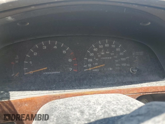 1997 Toyota 4Runner SR5 z VIN JT3GN86R9V0019551, wystawiony jako Copart lot #51710715 z przebiegiem Nie podano mil oraz Nie do naprawy • Non repairable. Historia ofert i sprzedaży dostępna na DreamBid. Obrazek 9.