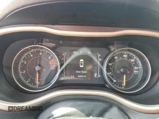 2018 Jeep Cherokee Latitude Tech Connect z VIN 1C4PJLCB8JD544024, wystawiony jako Copart lot #56214525 z przebiegiem 84 302 mil mil oraz Szkoda całkowita • Salvage title. Historia ofert i sprzedaży dostępna na DreamBid. Obrazek 9.