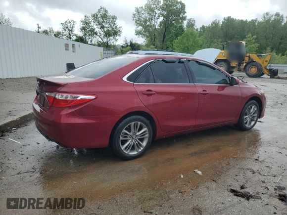 2017 Toyota Camry XLE z VIN 4T1BF1FK3HU759117, wystawiony jako Copart lot #55695805 z przebiegiem 43 144 mil mil oraz Szkoda całkowita • Salvage title. Historia ofert i sprzedaży dostępna na DreamBid. Obrazek 3.