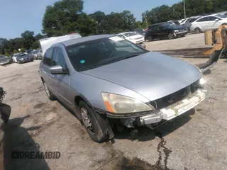 2003 Honda Accord LX z VIN 1HGCM56313A053399, wystawiony jako IAAI lot #42345060 z przebiegiem Nie podano mil oraz . Historia ofert i sprzedaży dostępna na DreamBid. Obrazek 1.