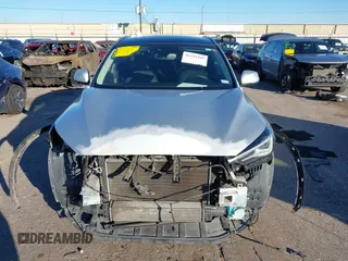 2020 Infiniti QX50 Luxe z VIN 3PCAJ5M37LF105904, wystawiony jako IAAI lot #41251242 z przebiegiem 66 806 mil mil oraz . Historia ofert i sprzedaży dostępna na DreamBid. Obrazek 12.