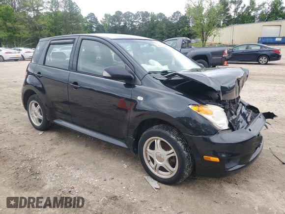 2006 Scion xA z VIN JTKKT624760158405, wystawiony jako Copart lot #59001465 z przebiegiem Nie podano mil oraz Czysty tytuł • Clean title. Historia ofert i sprzedaży dostępna na DreamBid. Obrazek 4.