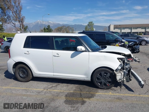 2014 Scion xB with VIN JTLZE4FE5EJ065953, listed as a IAAI auction lot 41850554 with 124,856 mi miles. Bid and sale history available at carsss.com. Image 14.