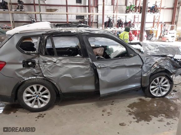 2015 BMW X3 xDrive28i with VIN 5UXWX9C51F0D52919, listed as a IAAI auction lot 41505111 with 1 mi miles. Bid and sale history available at carsss.com. Image 12.