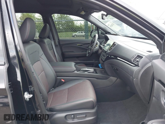2024 Honda Ridgeline Black Edition with VIN 5FPYK3F86RB030458, listed as a IAAI auction lot 42180255 with 10,513 mi miles and . Bid and sale history available at DreamBid. Image 5.