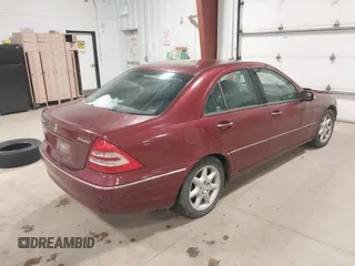 2004 Mercedes-Benz C 240 z VIN WDBRF81J64F502864, wystawiony jako IAAI lot #41733100 z przebiegiem 122 817 mil mil oraz . Historia ofert i sprzedaży dostępna na DreamBid. Obrazek 4.