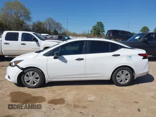 2020 Nissan Versa S with VIN 3N1CN8DV1LL911208, listed as a IAAI auction lot 41822398 with 71,296 mi miles. Bid and sale history available at carsss.com. Image 15.