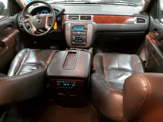 2013 GMC Yukon XL SLT with VIN 1GKS2KE74DR328905, listed as a Copart auction lot 52104955 with 196,447 mi miles and Clean Title. Bid and sale history available at carsss.com. Image 8.