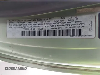 2006 Volkswagen Beetle с VIN 3VWSW31C36M414975, выставлен на аукционе IAAI как лот 42283111 с пробегом 156 475 миль миль и . История ставок и продаж доступна на DreamBid. Изображение 9.