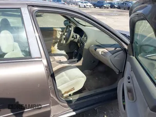 2002 Oldsmobile Alero GL1 z VIN 1G3NL52E82C172314, wystawiony jako IAAI lot #41465789 z przebiegiem 118 427 mil mil oraz . Historia ofert i sprzedaży dostępna na DreamBid. Obrazek 5.