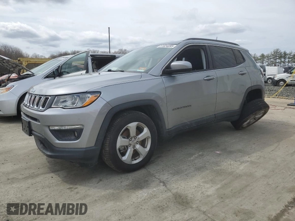 2018 Jeep Compass Latitude with VIN 3C4NJDBBXJT230562, listed as a Copart auction lot 51634095 with 74,464 mi miles and Salvage Title. Bid and sale history available at carsss.com. Image 1.