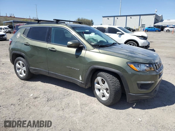 2019 Jeep Compass Latitude with VIN 3C4NJCBB1KT743968, listed as a Copart auction lot 53071465 with 60,678 mi miles and Salvage title. Bid and sale history available at DreamBid. Image 4.