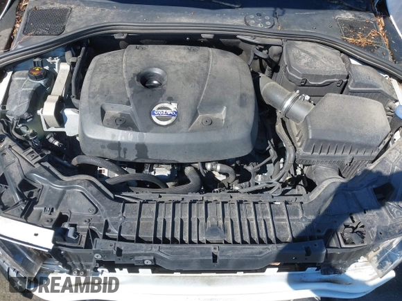 2015 Volvo V60 T5 Drive-E Premier with VIN YV140MEBXF1196500, listed as a IAAI auction lot 41848567 with 159,015 mi miles. Bid and sale history available at carsss.com. Image 10.