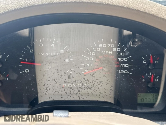 2008 Ford F-150 XLT with VIN 1FTPW12568FB43720, listed as a Copart auction lot 62142215 with 1,873,193 mi miles and Clean title. Bid and sale history available at DreamBid. Image 8.