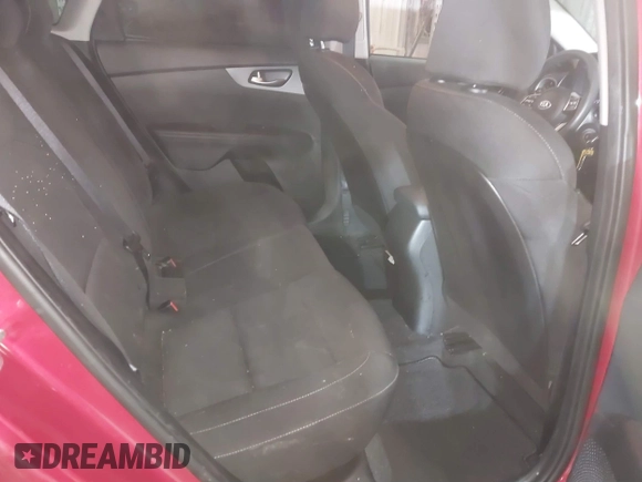 2021 Kia Forte LXS z VIN 3KPF24ADXME306729, wystawiony jako IAAI lot #41731043 z przebiegiem 58 798 mil mil oraz . Historia ofert i sprzedaży dostępna na DreamBid. Obrazek 8.