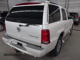 2006 Cadillac Escalade z VIN 1GYEK63N26R124862, wystawiony jako IAAI lot #42073868 z przebiegiem 244 070 mil mil oraz . Historia ofert i sprzedaży dostępna na DreamBid. Obrazek 4.
