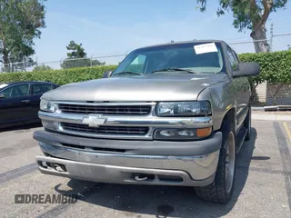 2002 Chevrolet Tahoe LS with VIN 1GNEC13Z22R173568, listed as a IAAI auction lot 42477491 with 277,090 mi miles and . Bid and sale history available at DreamBid. Image 20.
